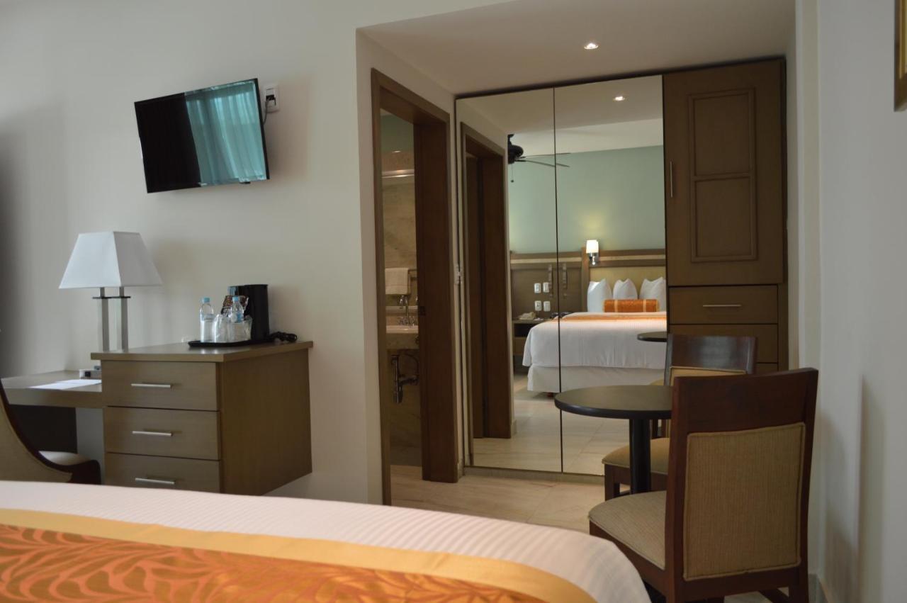 Hotel Villa Magna Poza Rica 외부 사진